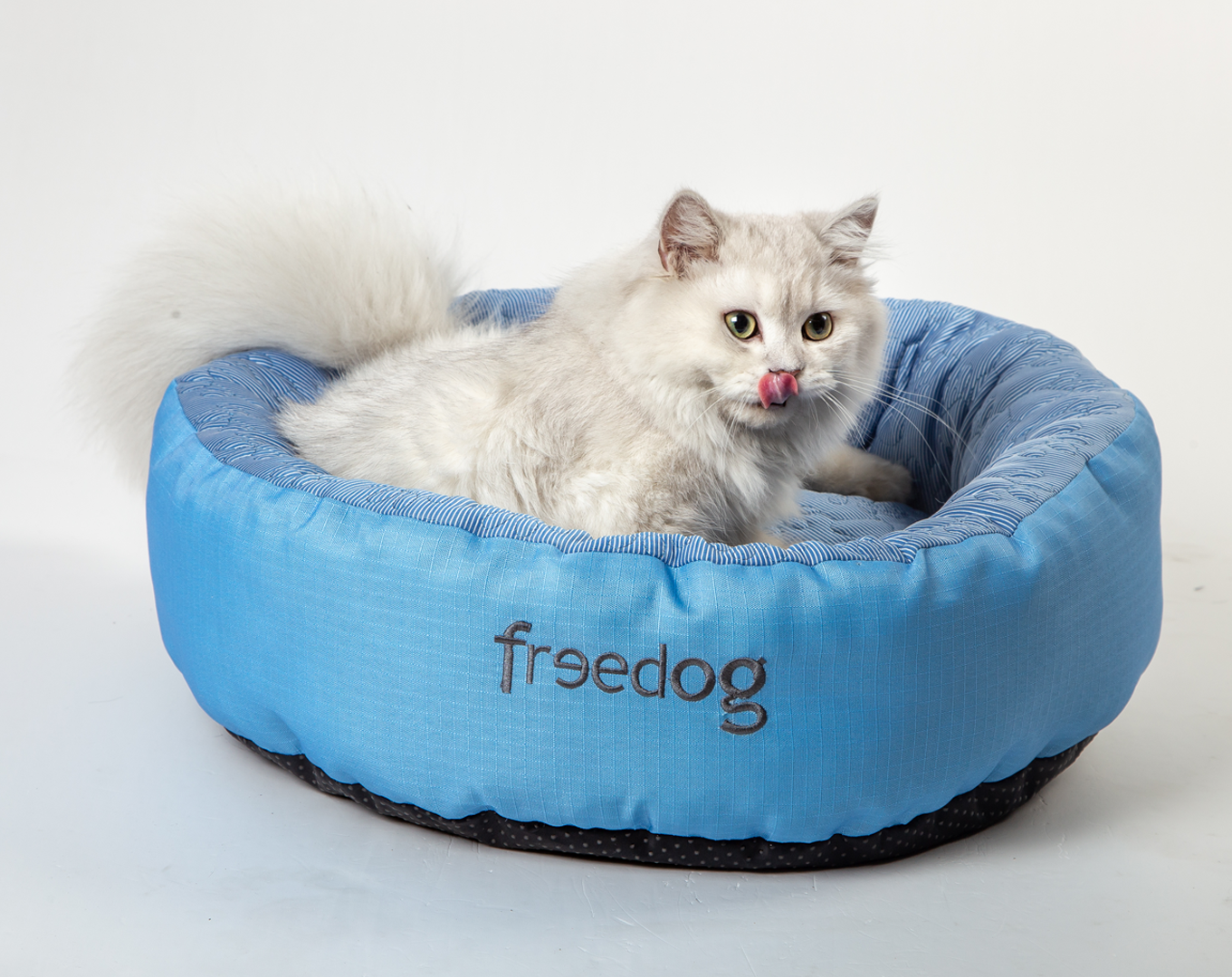 Verkoelend DONUT- bed / lichtblauw